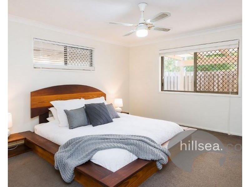 38 Sundown Drive, Paradise Point QLD 4216