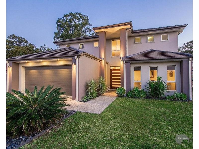 18 Lakefield Crescent, Paradise Point QLD 4216