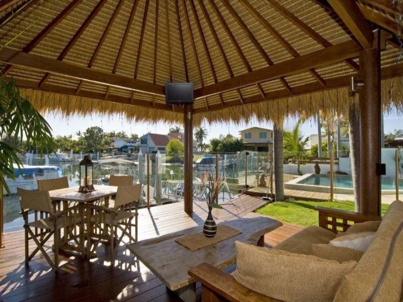 7 Jennifer Avenue, Runaway Bay QLD 4216