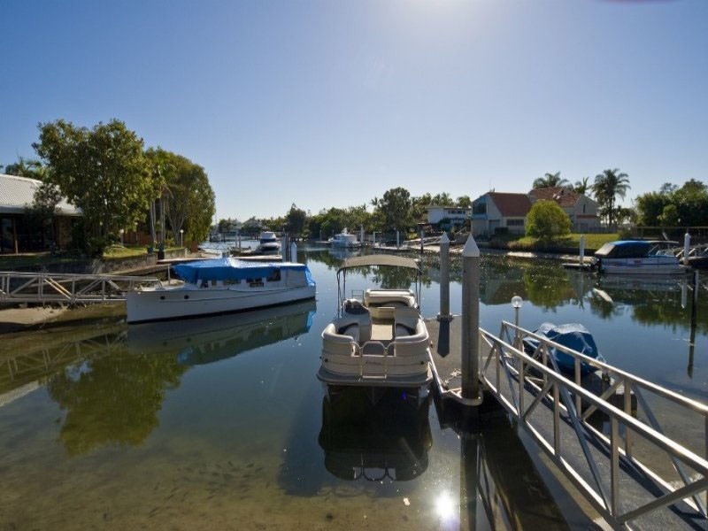 7 Jennifer Avenue, Runaway Bay QLD 4216