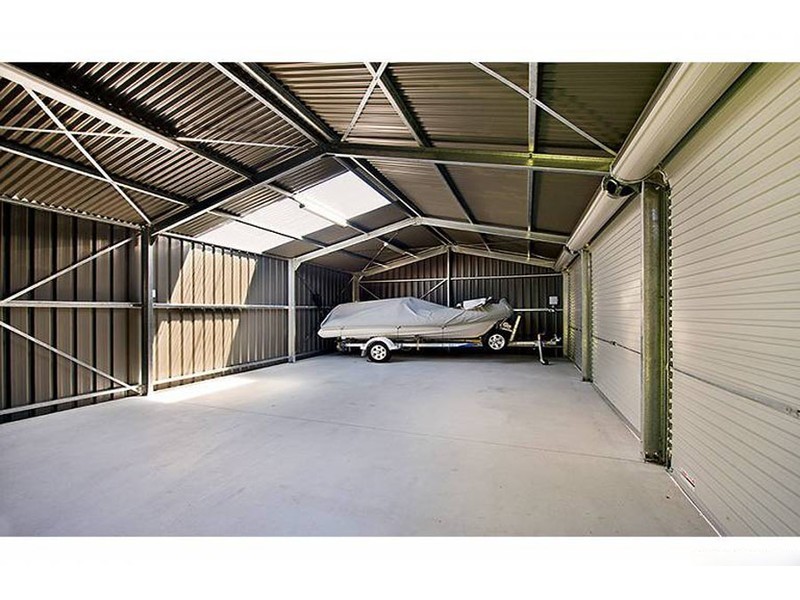 50 Milton Avenue, Paradise Point QLD 4216