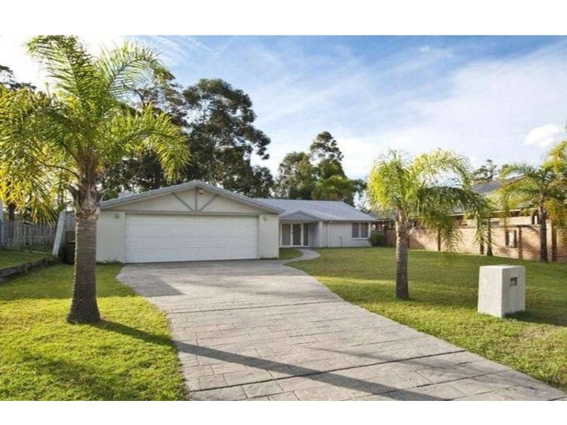 24 Greg Norman Crescent, Parkwood QLD 4214