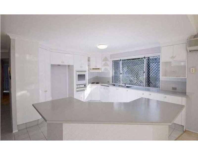 24 Greg Norman Crescent, Parkwood QLD 4214