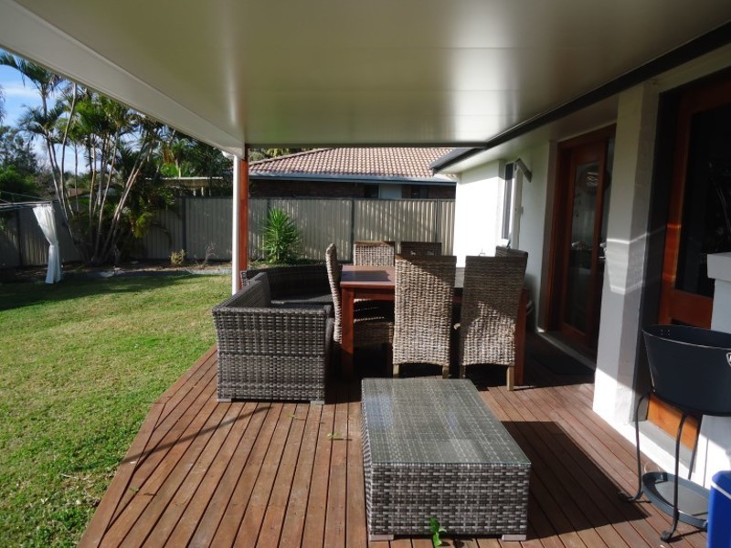4 Remount Place, Carrara QLD 4211