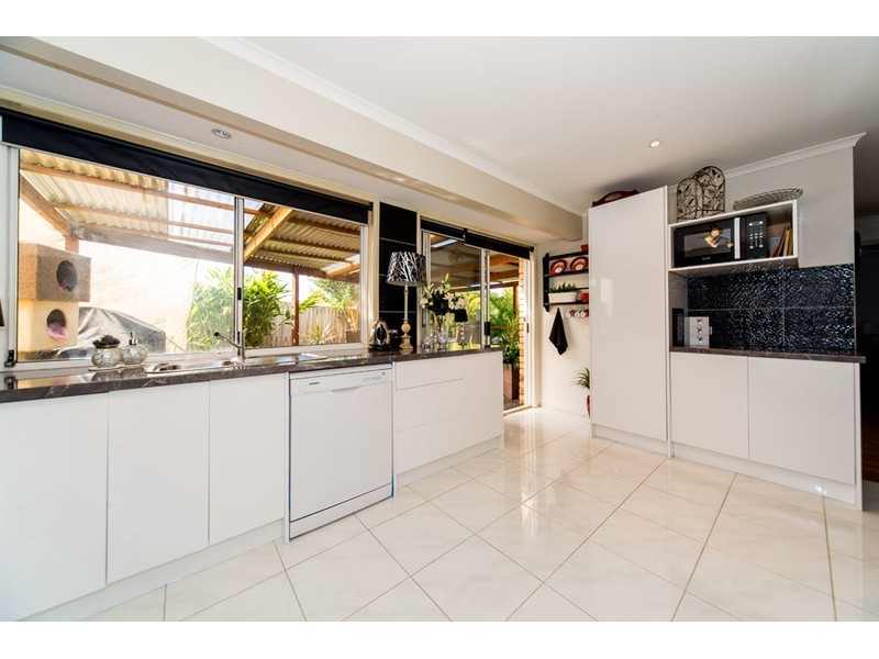 18/45 Village Way, Oxenford QLD 4210