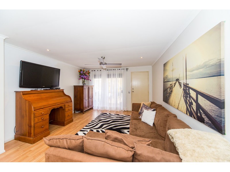 18/45 Village Way, Oxenford QLD 4210