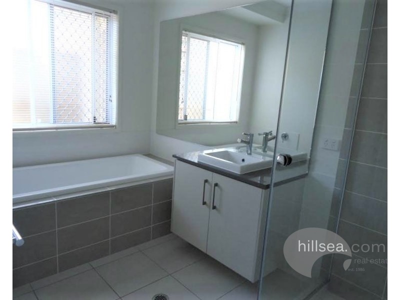 4 Arcadia Boulevard, Pimpama QLD 4209