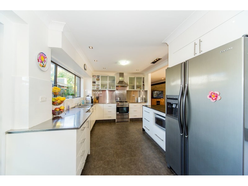 60 Markham Avenue, Runaway Bay QLD 4216