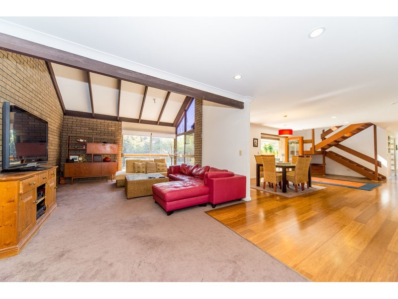 60 Markham Avenue, Runaway Bay QLD 4216