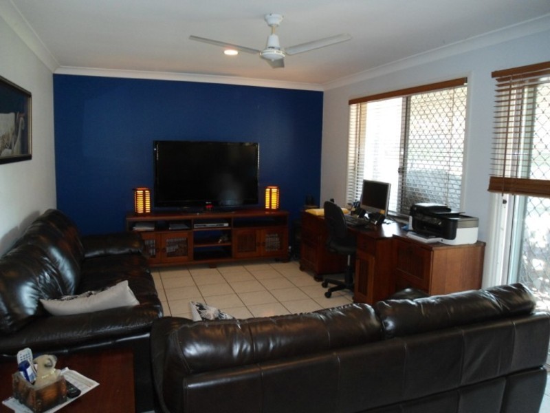 21 James Cagney Close, Parkwood QLD 4214