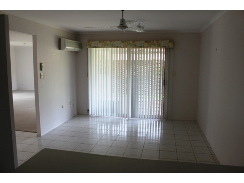 254 Mildura Drive, Helensvale QLD 4212