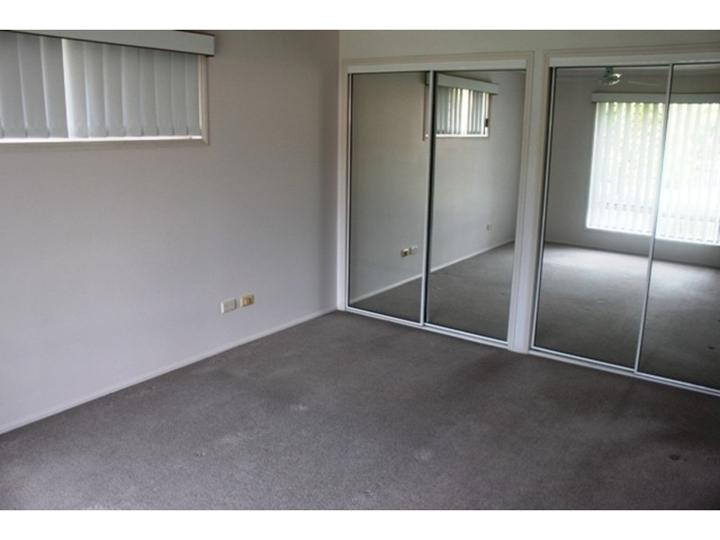 254 Mildura Drive, Helensvale QLD 4212