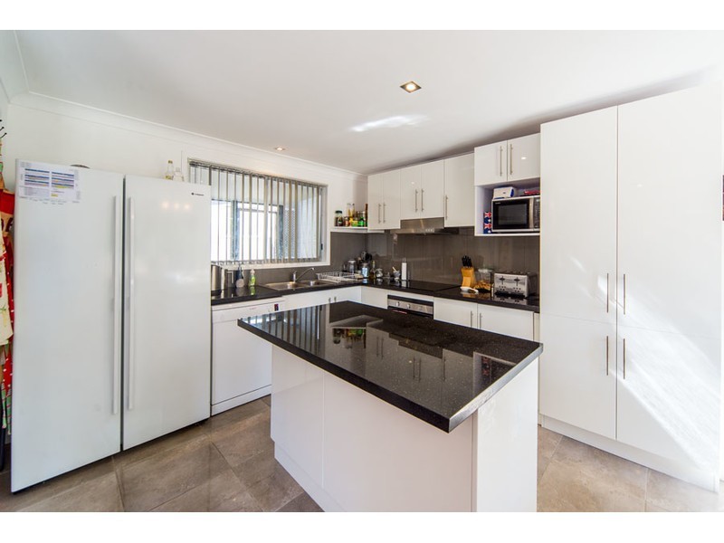 71 Nalkari Street, Coombabah QLD 4216