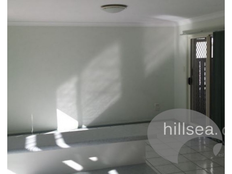 31 Royal Court, Ashmore QLD 4214