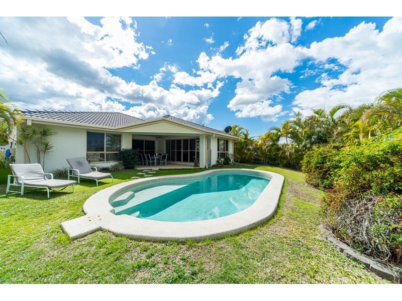 102/19 Santa Barbara Road, Hope Island QLD 4212
