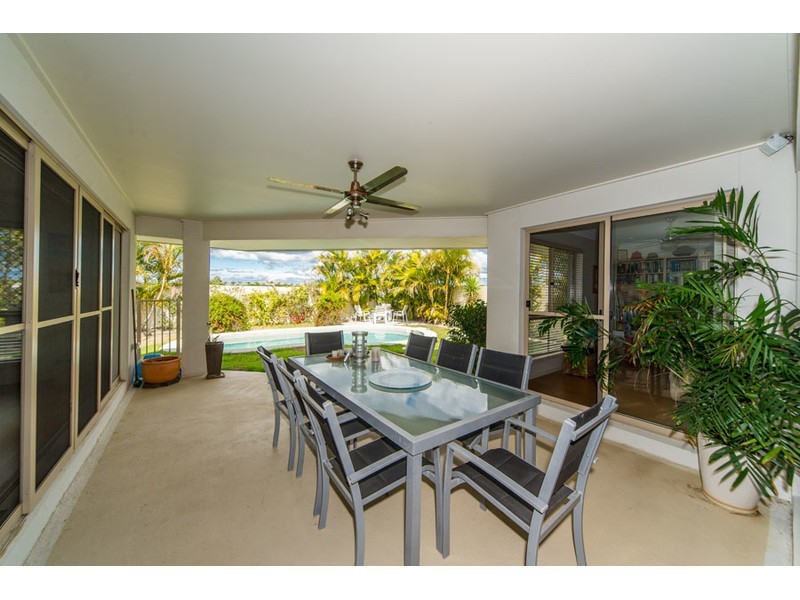 102/19 Santa Barbara Road, Hope Island QLD 4212