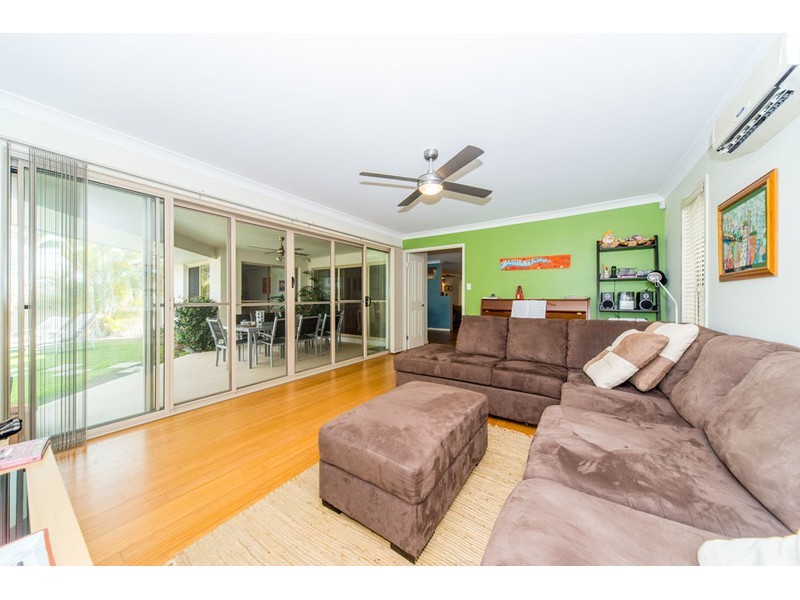 102/19 Santa Barbara Road, Hope Island QLD 4212