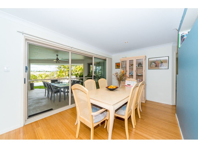 102/19 Santa Barbara Road, Hope Island QLD 4212
