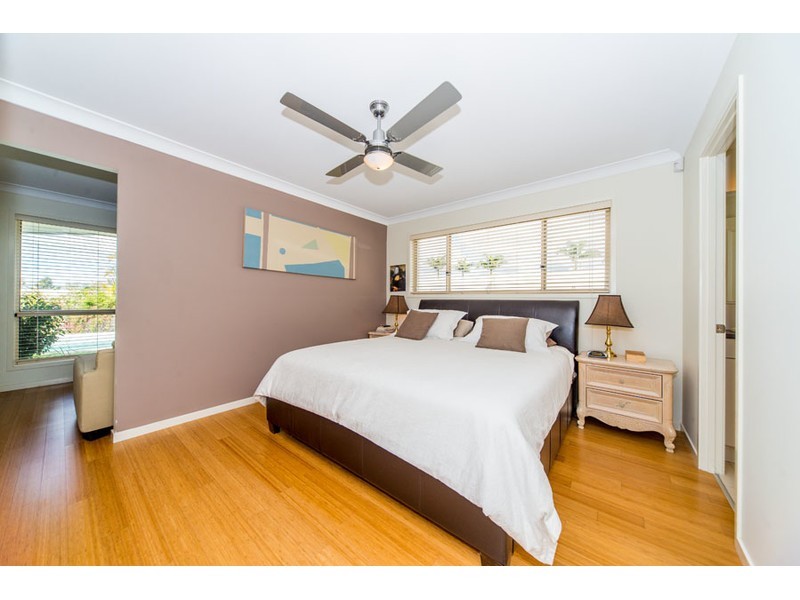 102/19 Santa Barbara Road, Hope Island QLD 4212