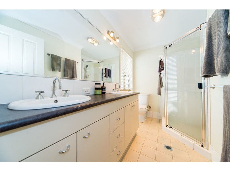 102/19 Santa Barbara Road, Hope Island QLD 4212