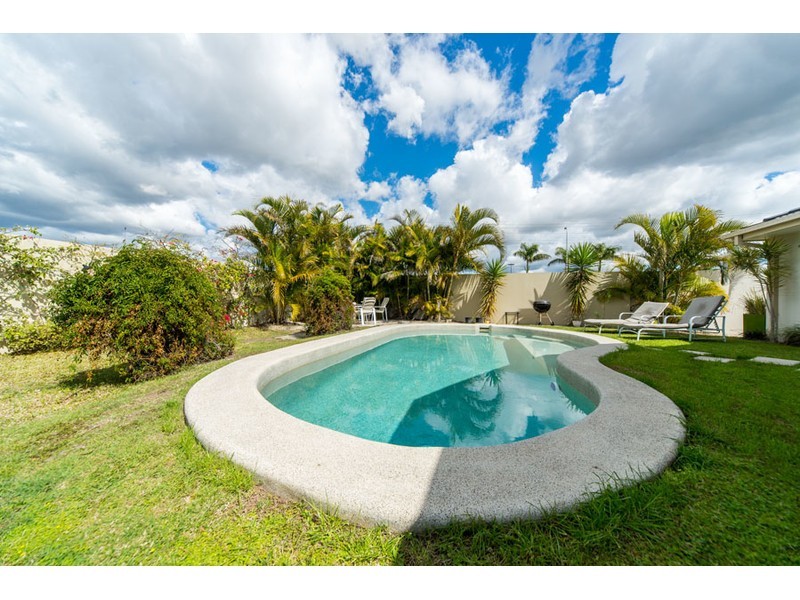102/19 Santa Barbara Road, Hope Island QLD 4212