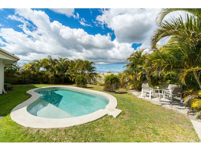 102/19 Santa Barbara Road, Hope Island QLD 4212