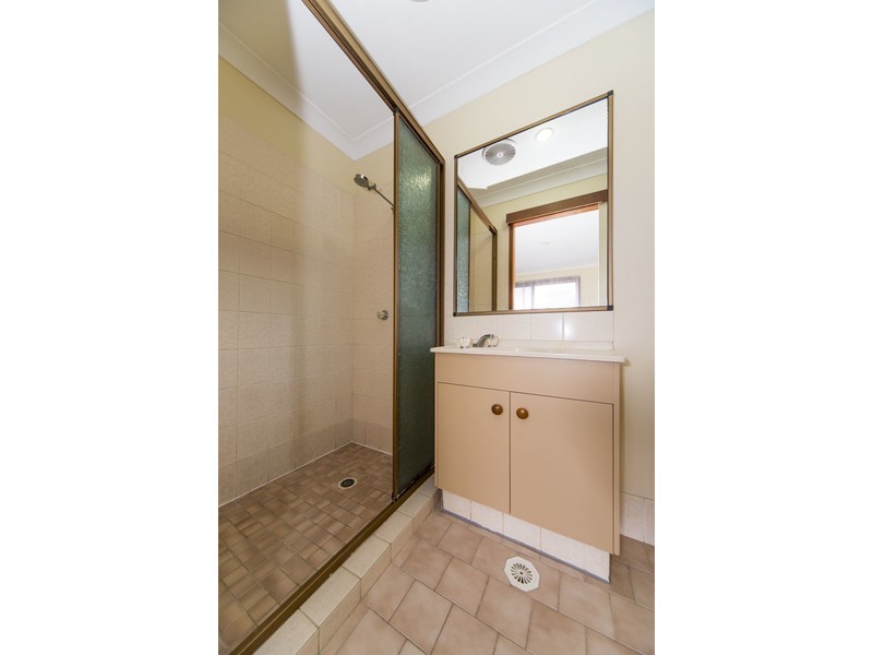 136 Olsen Avenue, Arundel QLD 4214