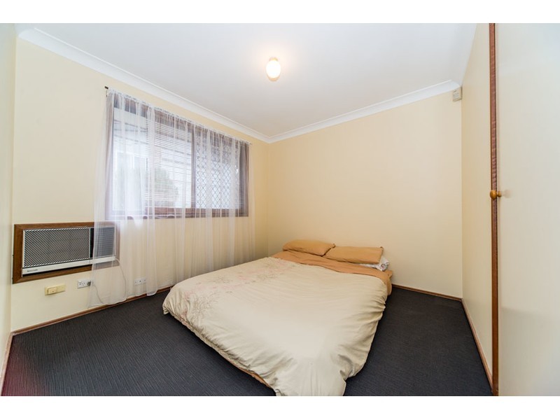 136 Olsen Avenue, Arundel QLD 4214