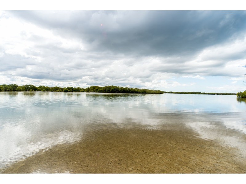 50 Iando Street, Coombabah QLD 4216