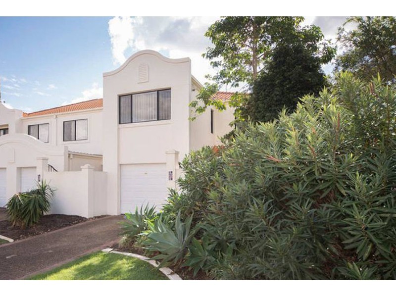 42/60 Caseys Road, Hope Island QLD 4212