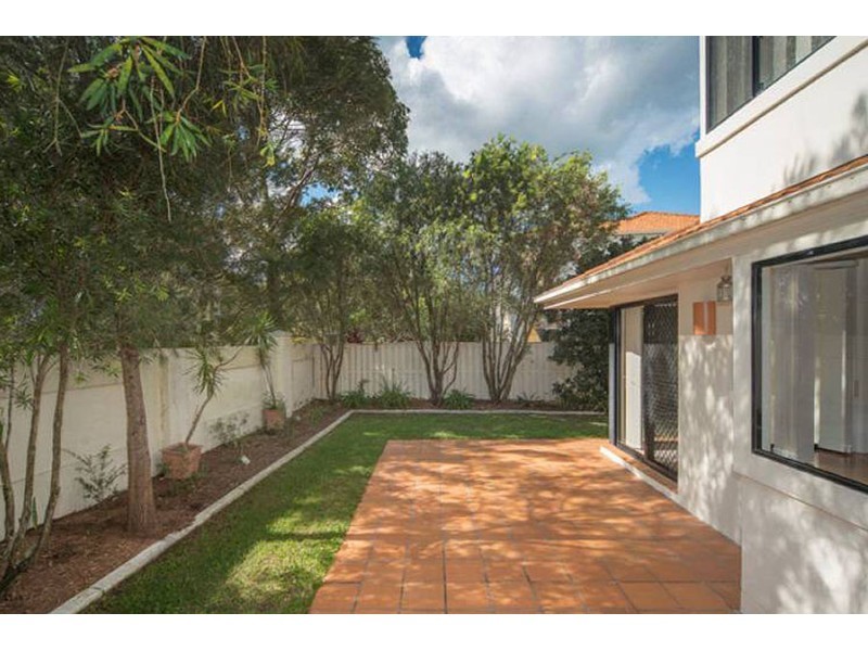 42/60 Caseys Road, Hope Island QLD 4212