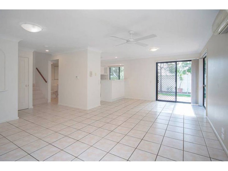 42/60 Caseys Road, Hope Island QLD 4212