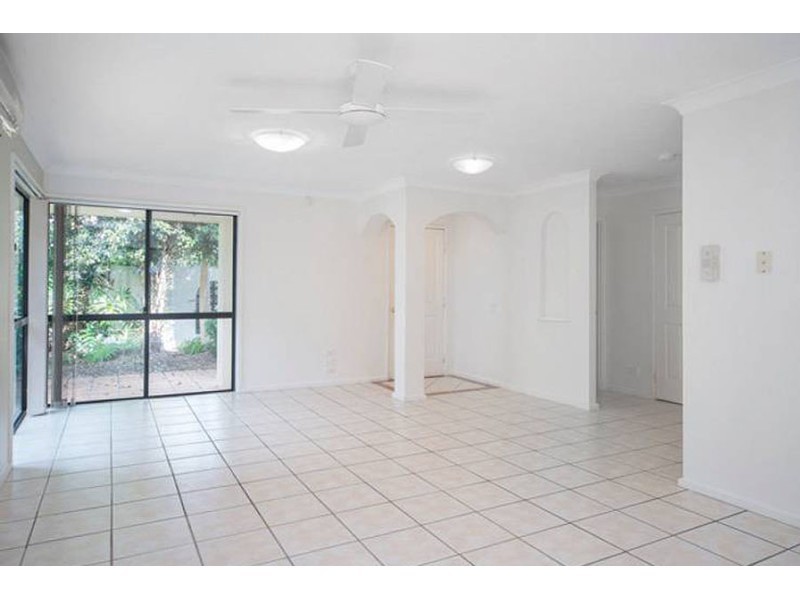 42/60 Caseys Road, Hope Island QLD 4212