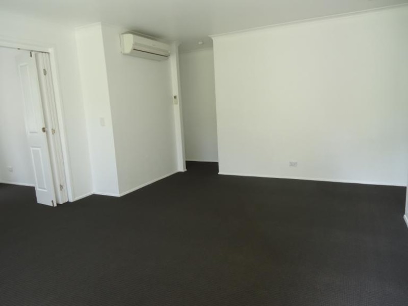 2/44 McMillan Street, Labrador QLD 4215