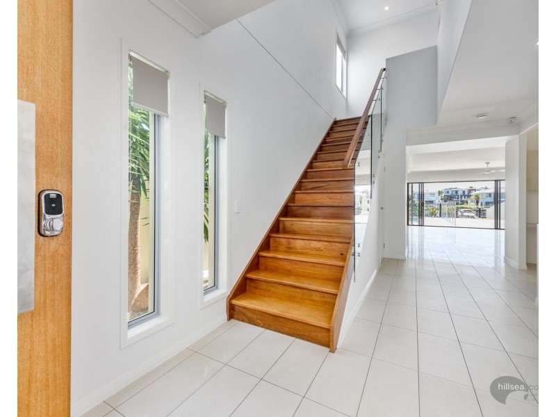 39 North View Street, Hope Island QLD 4212