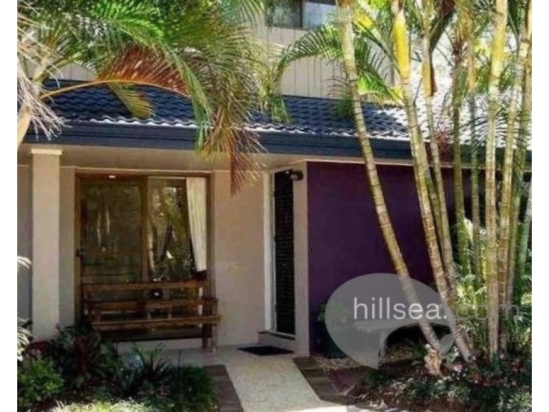 4 Siena Place, Coombabah QLD 4216