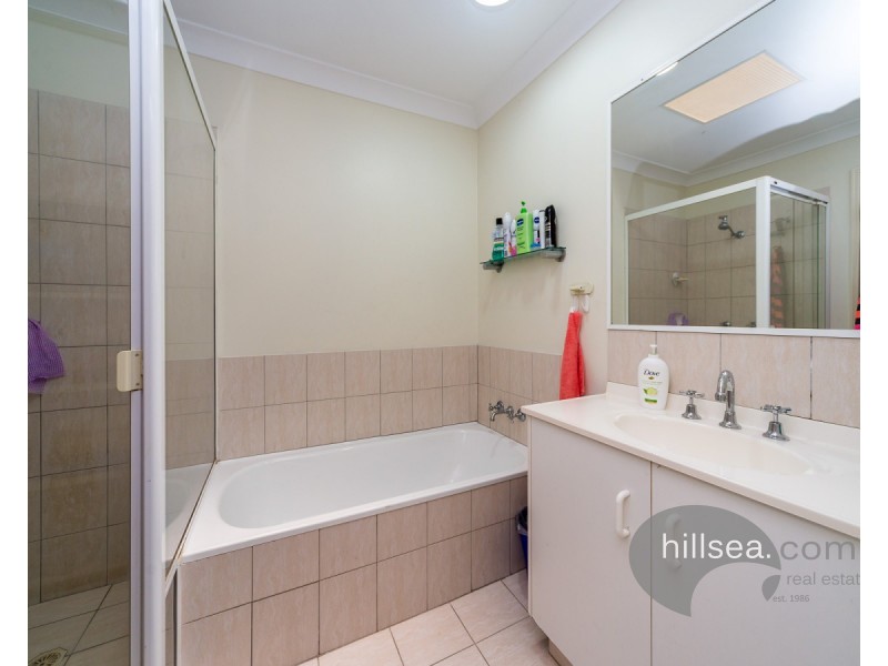 2/64 McMillan Street, Labrador QLD 4215