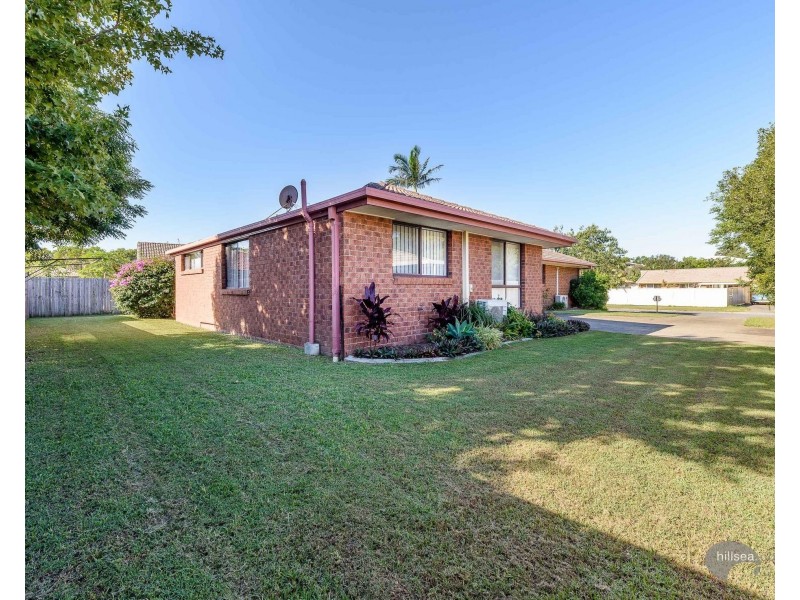 2/5 Hentdale Court, Labrador QLD 4215