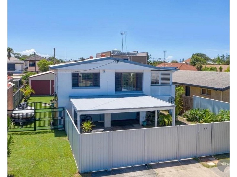 27 Bruce Avenue, Paradise Point QLD 4216