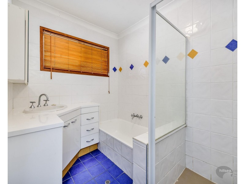 1/5 Davebill Court, Labrador QLD 4215