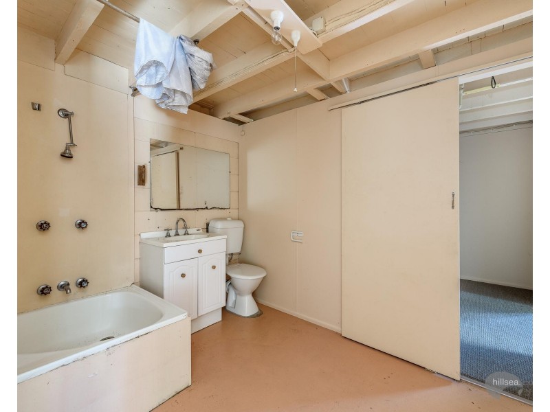 260 Bayview Street, Runaway Bay QLD 4216