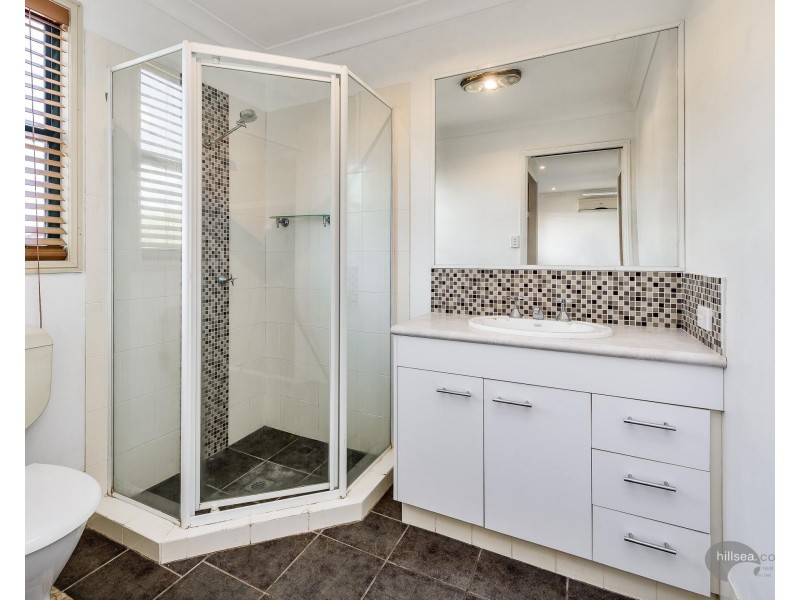 2/97 Greenacre Drive, Parkwood QLD 4214