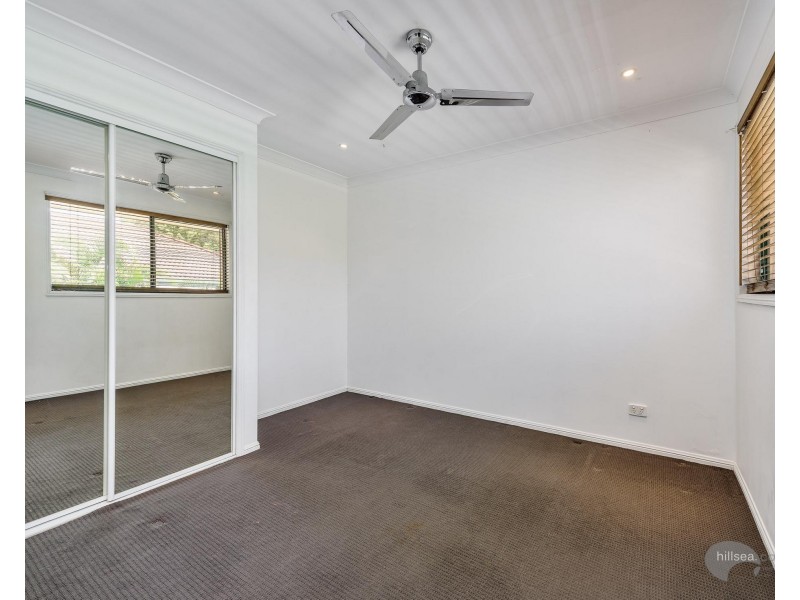 2/97 Greenacre Drive, Parkwood QLD 4214
