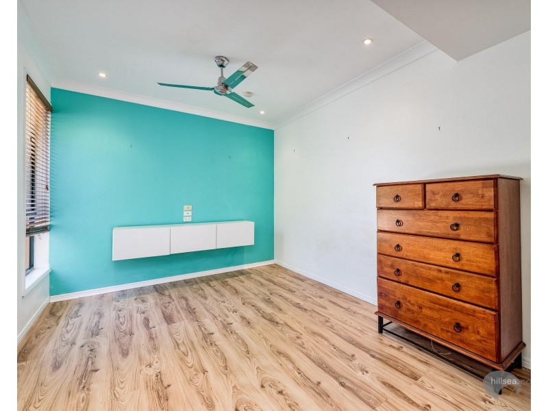 2/97 Greenacre Drive, Parkwood QLD 4214