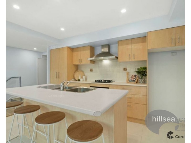 77 Ward Street, Southport QLD 4215