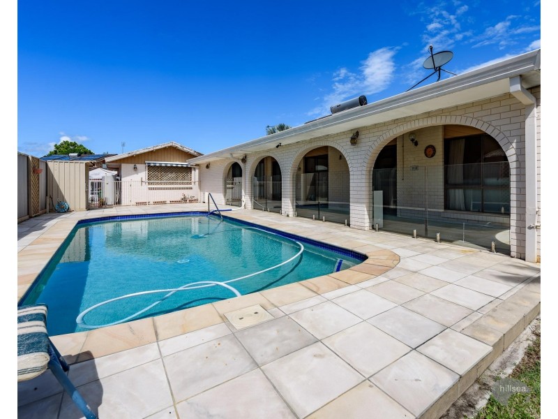 5 Gretel Place, Hollywell QLD 4216