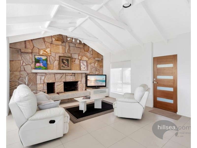 36 Sundown Drive, Paradise Point QLD 4216