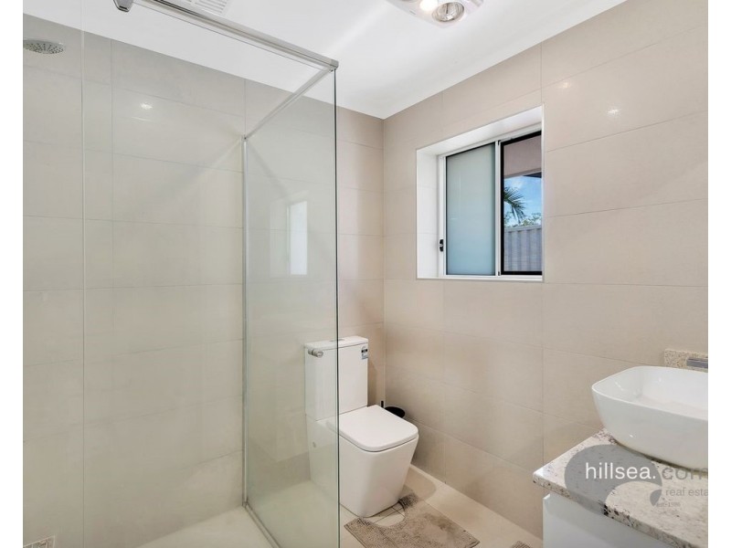 36 Sundown Drive, Paradise Point QLD 4216