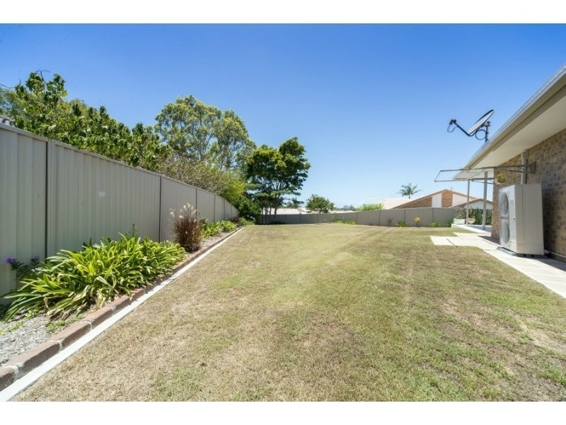26 Ashburton Close, Arundel QLD 4214