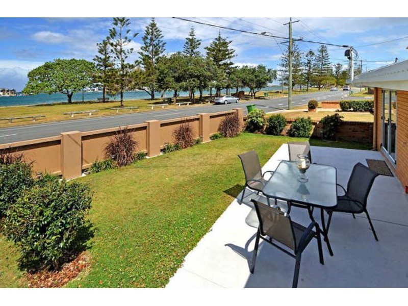108 The Esplanade, Paradise Point QLD 4216
